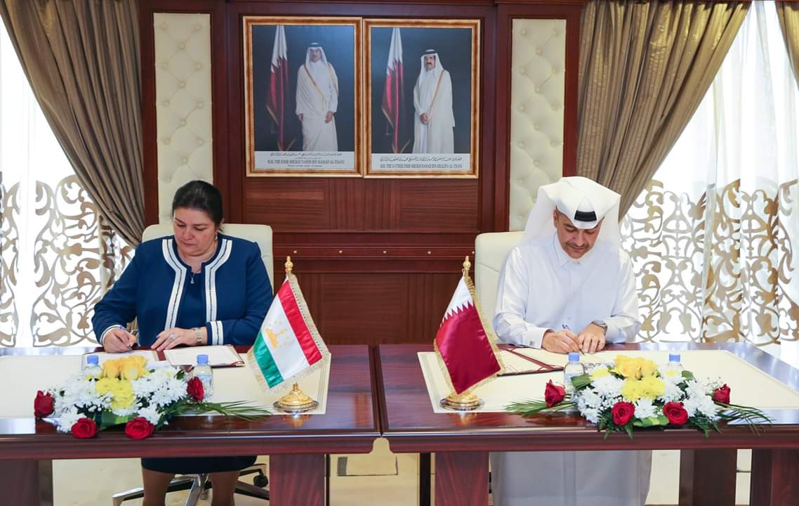 Signing an agreement on regulating the employment of workers from the Republic of Tajikistan in the State of Qatar